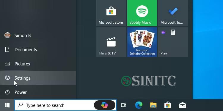 Chọn tùy chọn Settings trong menu Start của Windows 10