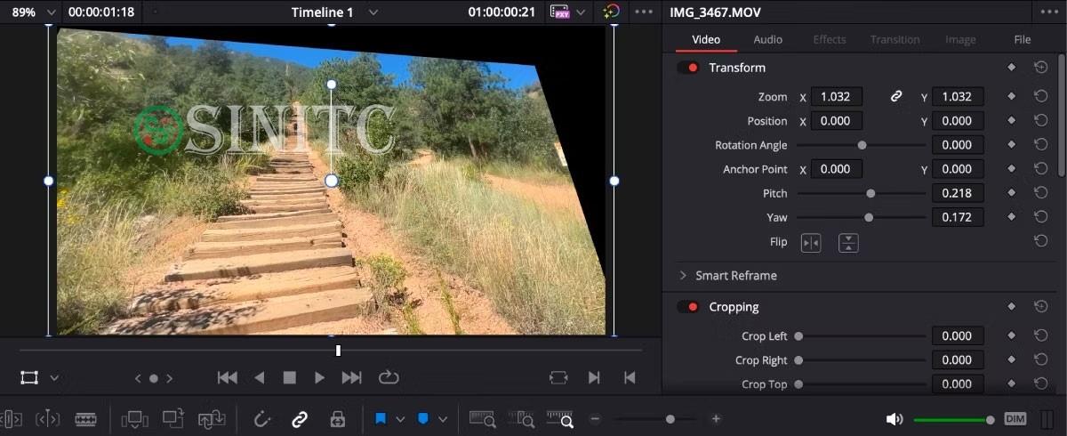 Hình ảnh cầu thang với hiệu ứng Yaw và Pitch trên DaVinci Resolve
