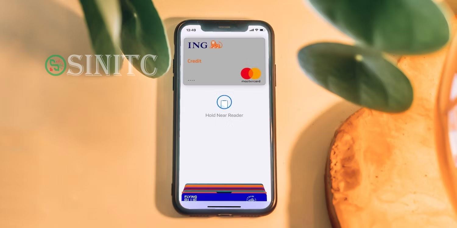 Apple Pay hiển thị thẻ tín dụng trên iPhone