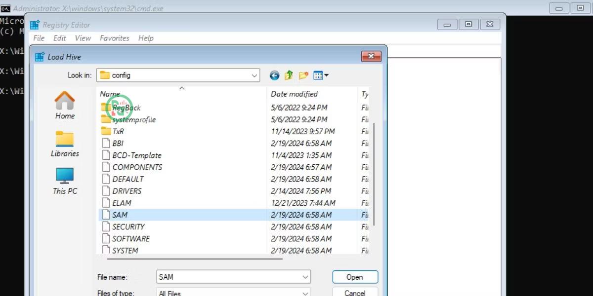 Chọn file SAM để tải Hive trong Registry Editor