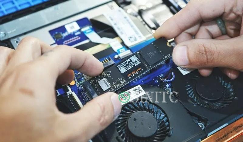 Lắp SSD NVMe vào laptop