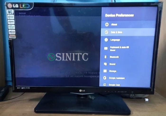 Chọn Date and Time trong tùy chọn Device Preferences của Android TV.