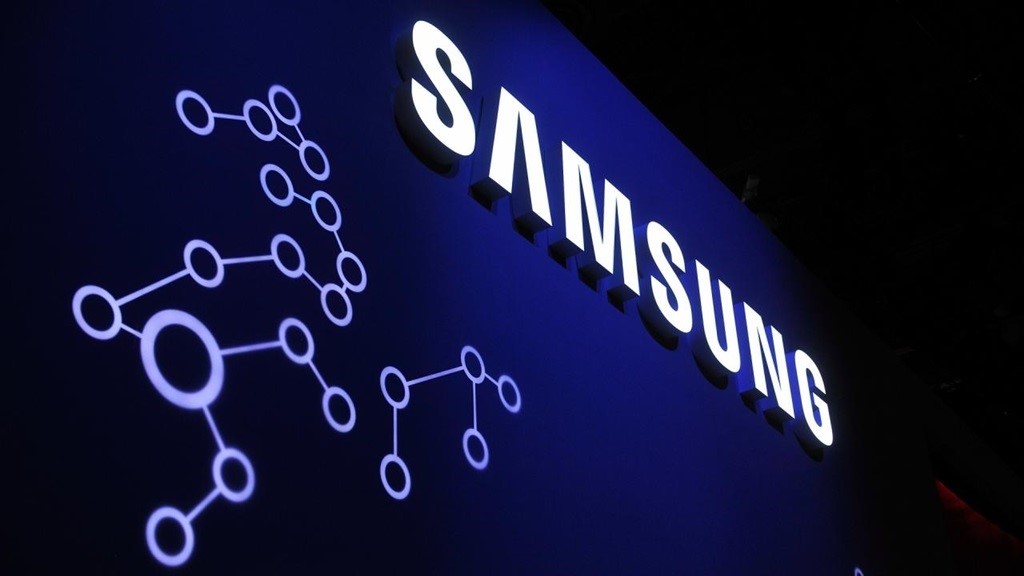 Samsung nộp đơn đăng ký bằng sáng chế cho điện thoại hai màn hình