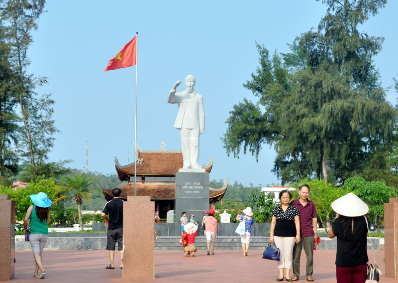 Khu di tích lưu niệm Chủ tịch Hồ Chí Minh